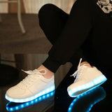 High Quality Eur Size 27-42 7 Colors Kid Luminous Sneakers Glowing USB Charge Boys LED Shoes Girls Footwear LED Slippers White